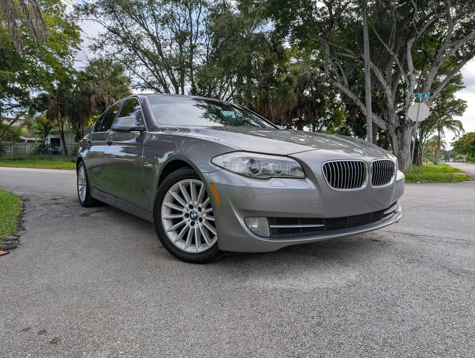 2013 BMW F10 5 Series Sedan - Image 16 of 31