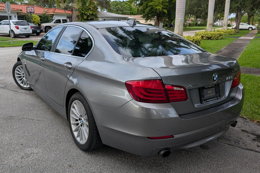 2013 BMW F10 5 Series Sedan - Image 4 of 31