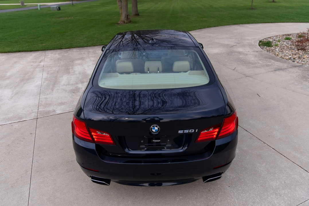 2013 BMW F10 550i & M550d Sedan - Image 30 of 31