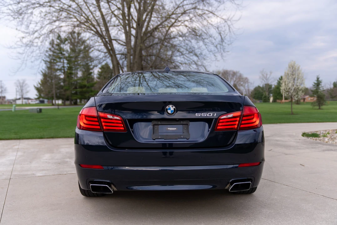 2013 BMW F10 550i & M550d Sedan - Image 29 of 31