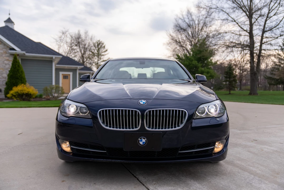2013 BMW F10 550i & M550d Sedan - Image 7 of 31