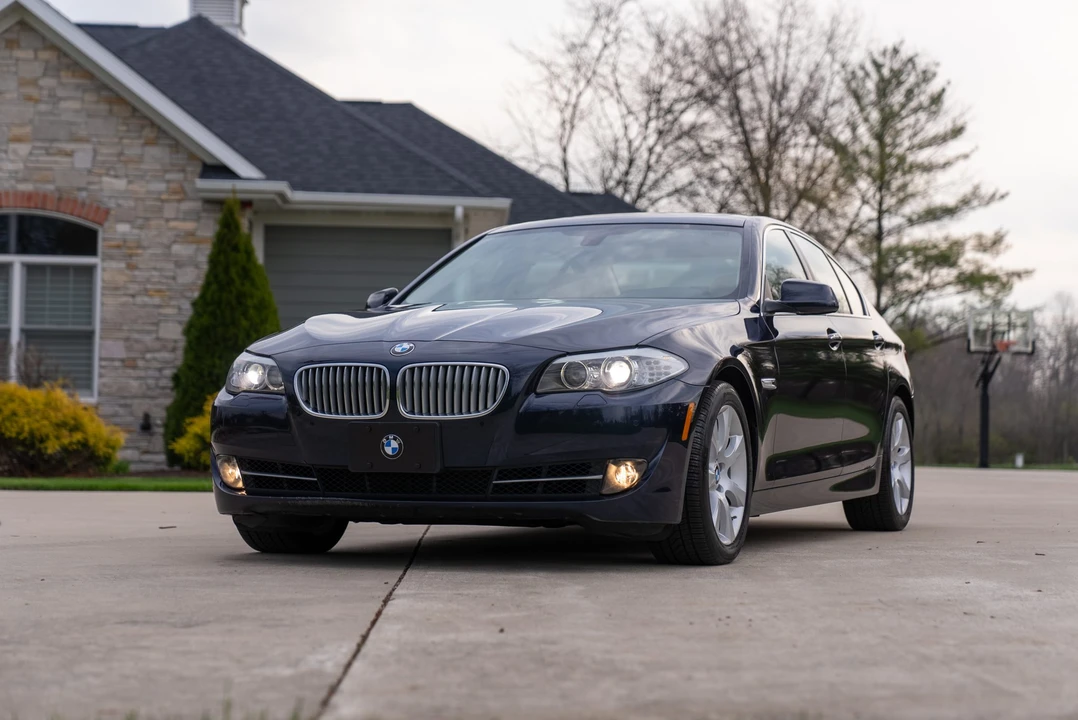 2013 BMW F10 550i & M550d Sedan - Image 14 of 31