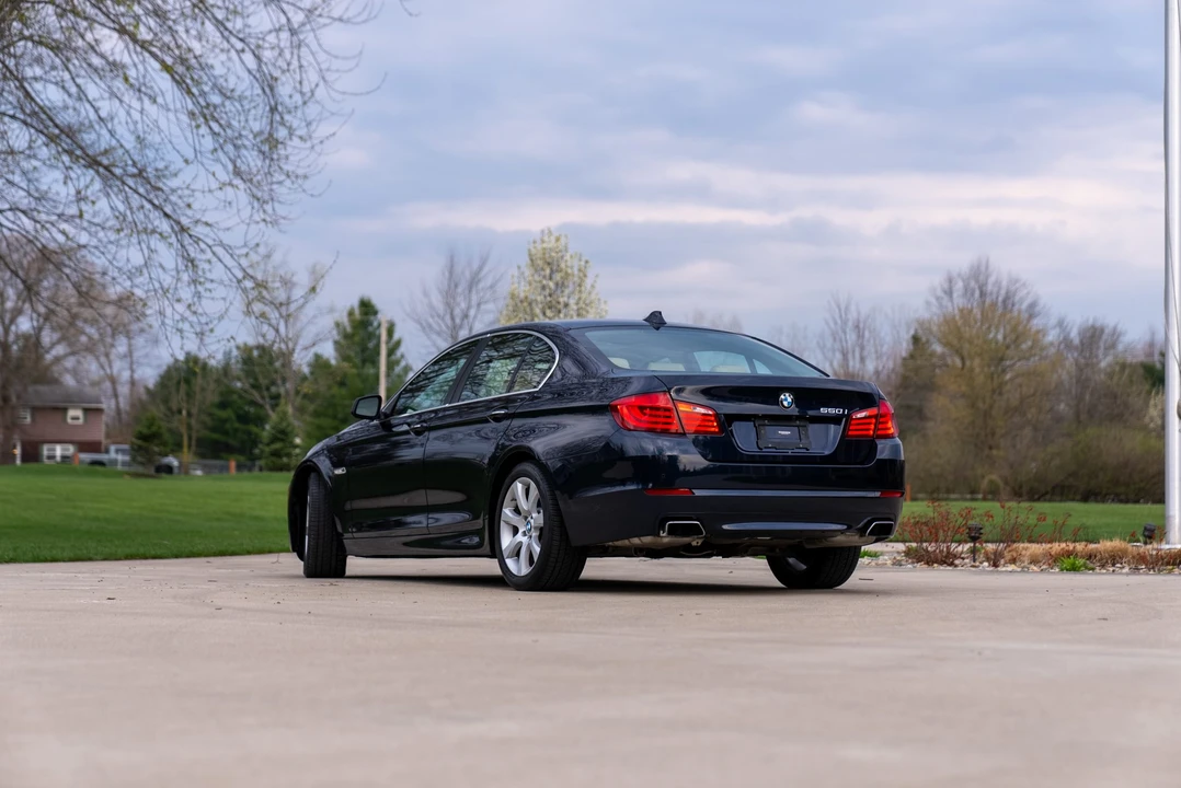 2013 BMW F10 550i & M550d Sedan - Image 22 of 31