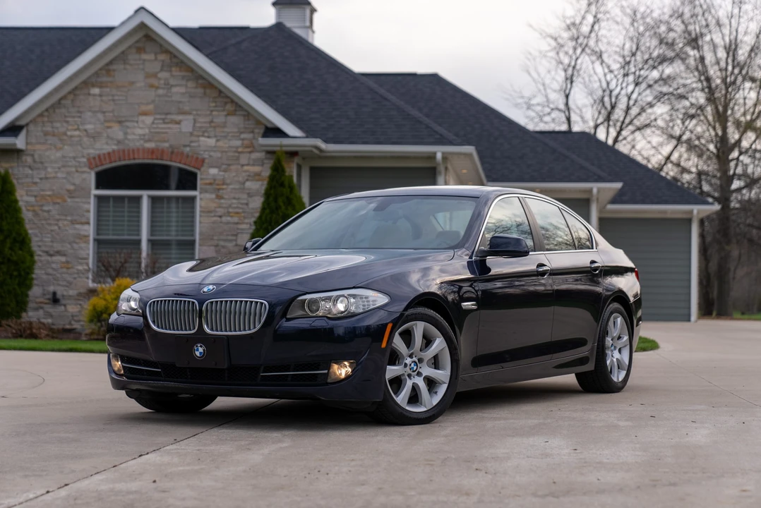 2013 BMW F10 550i & M550d Sedan - Image 17 of 31