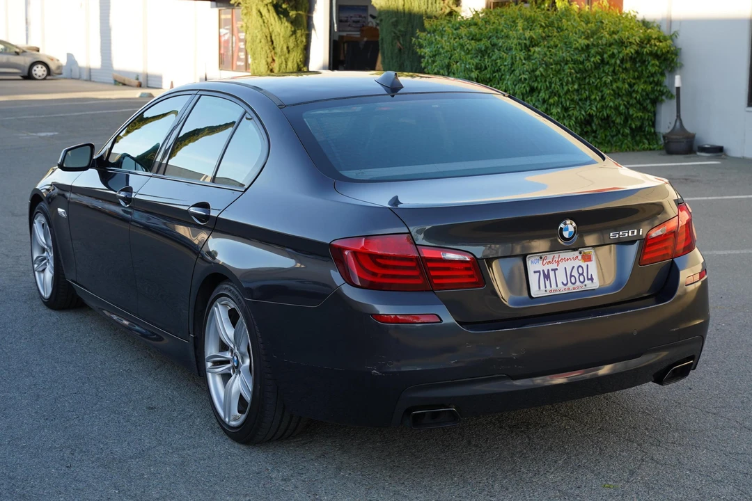 2013 BMW F10 550i & M550d Sedan - Image 4 of 31