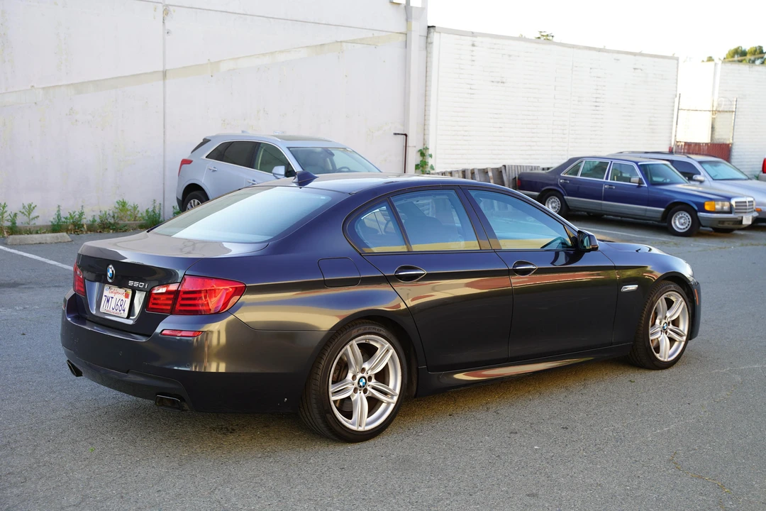 2013 BMW F10 550i & M550d Sedan - Image 23 of 31