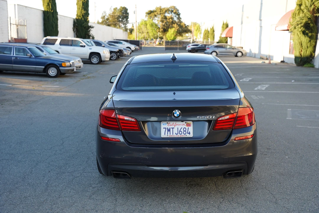 2013 BMW F10 550i & M550d Sedan - Image 18 of 31