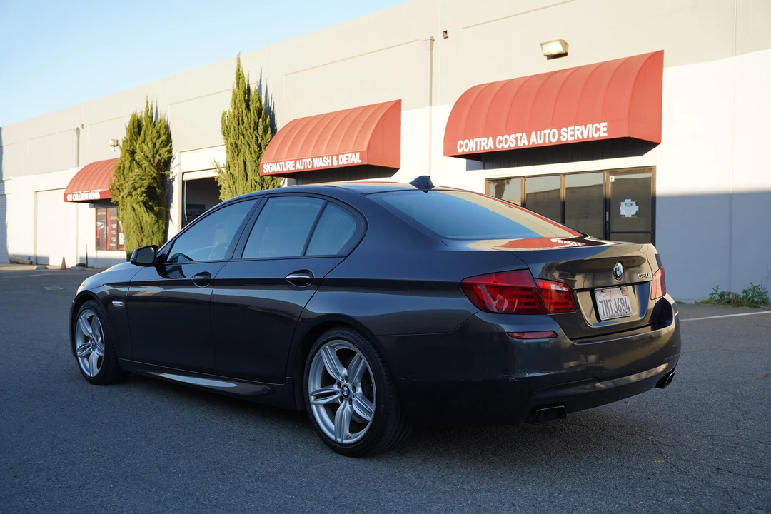 2013 BMW F10 550i & M550d Sedan - Image 16 of 31