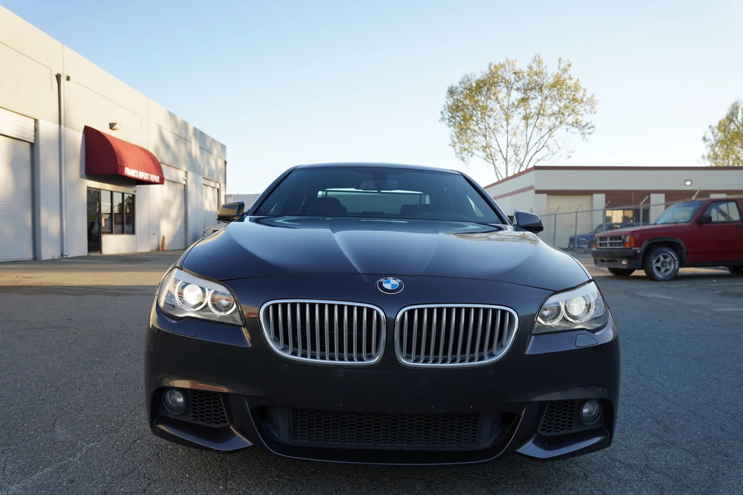 2013 BMW F10 550i & M550d Sedan - Image 8 of 31