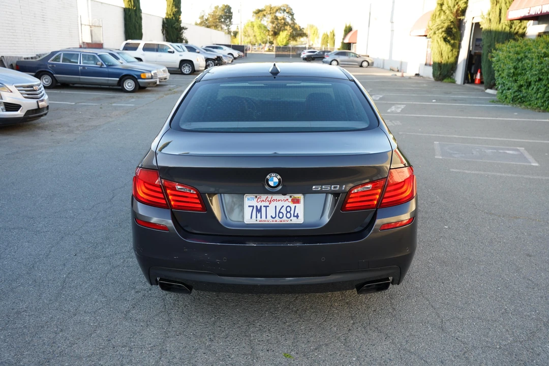 2013 BMW F10 550i & M550d Sedan - Image 19 of 31