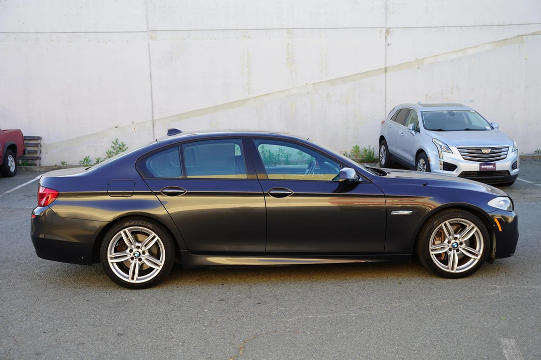 2013 BMW F10 550i & M550d Sedan - Image 25 of 31
