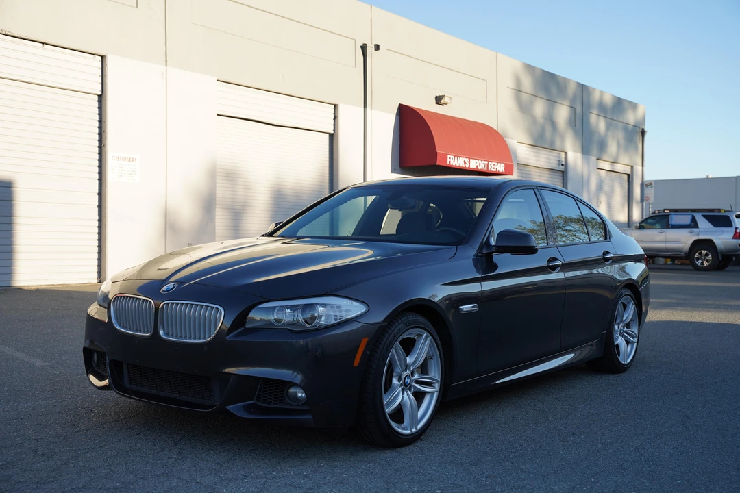 2013 BMW F10 550i & M550d Sedan - Image 9 of 31