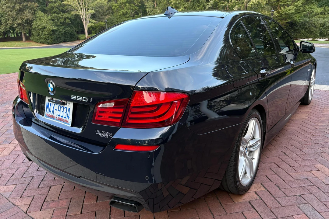 2013 BMW F10 550i & M550d Sedan - Image 4 of 31