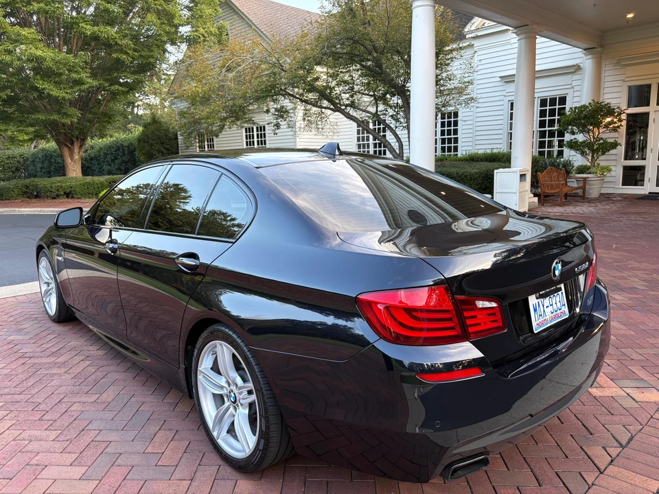 2013 BMW F10 550i & M550d Sedan - Image 9 of 31