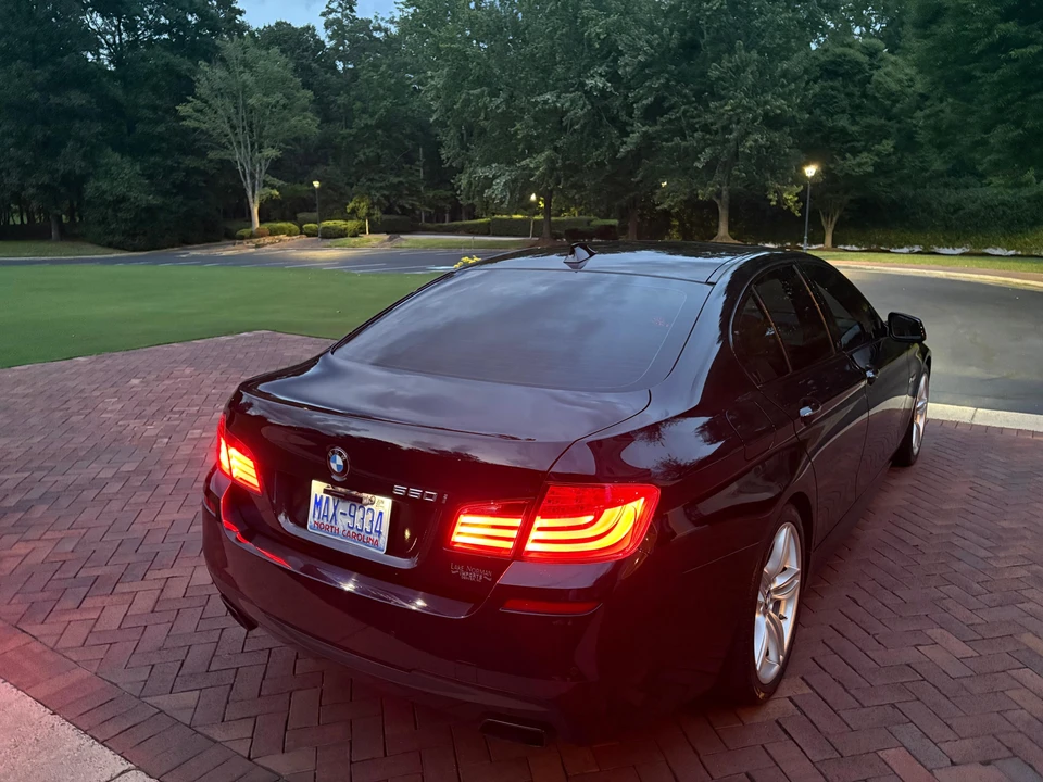 2013 BMW F10 550i & M550d Sedan - Image 13 of 31