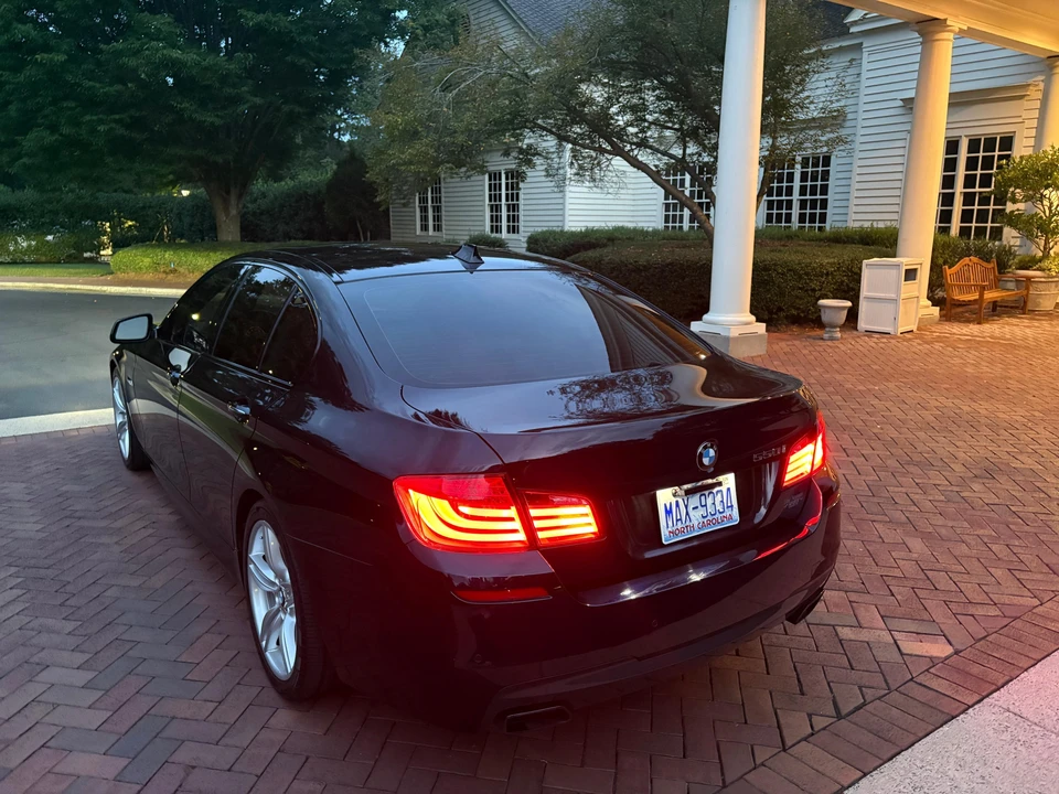2013 BMW F10 550i & M550d Sedan - Image 10 of 31