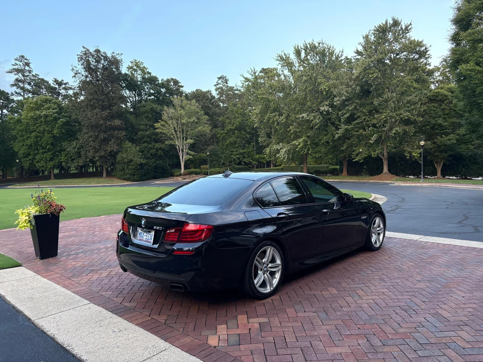 2013 BMW F10 550i & M550d Sedan - Image 14 of 31