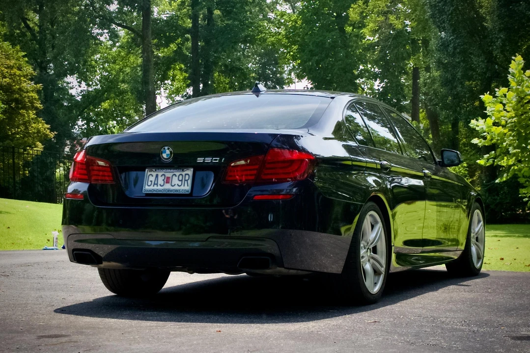 2013 BMW F10 550i & M550d Sedan - Image 13 of 31