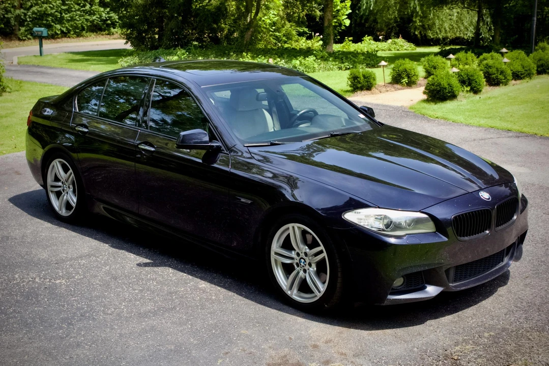 2013 BMW F10 550i & M550d Sedan - Image 18 of 31