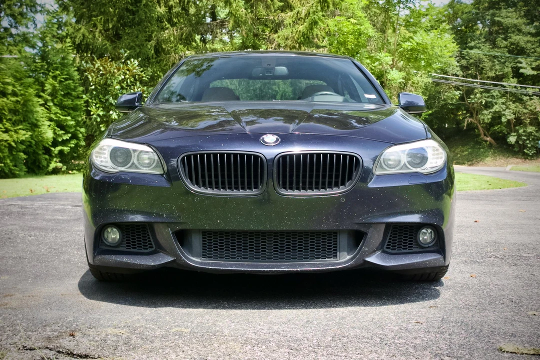 2013 BMW F10 550i & M550d Sedan - Image 6 of 31