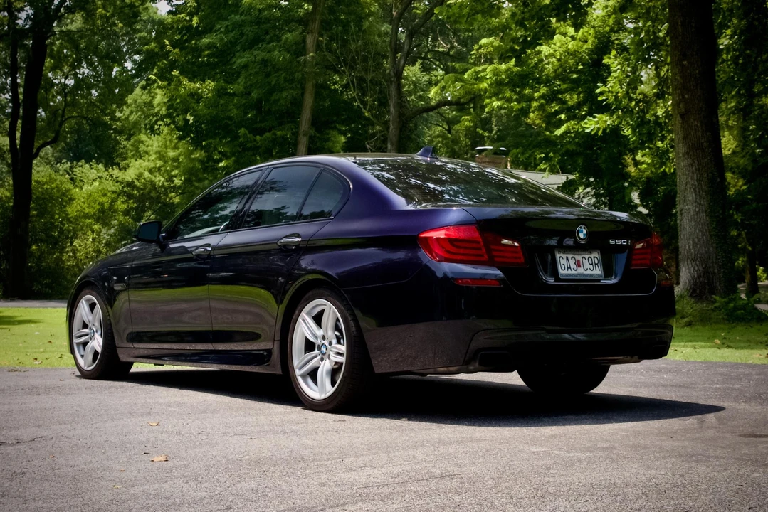 2013 BMW F10 550i & M550d Sedan - Image 12 of 31