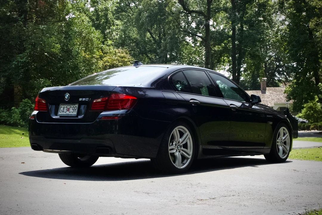 2013 BMW F10 550i & M550d Sedan - Image 14 of 31