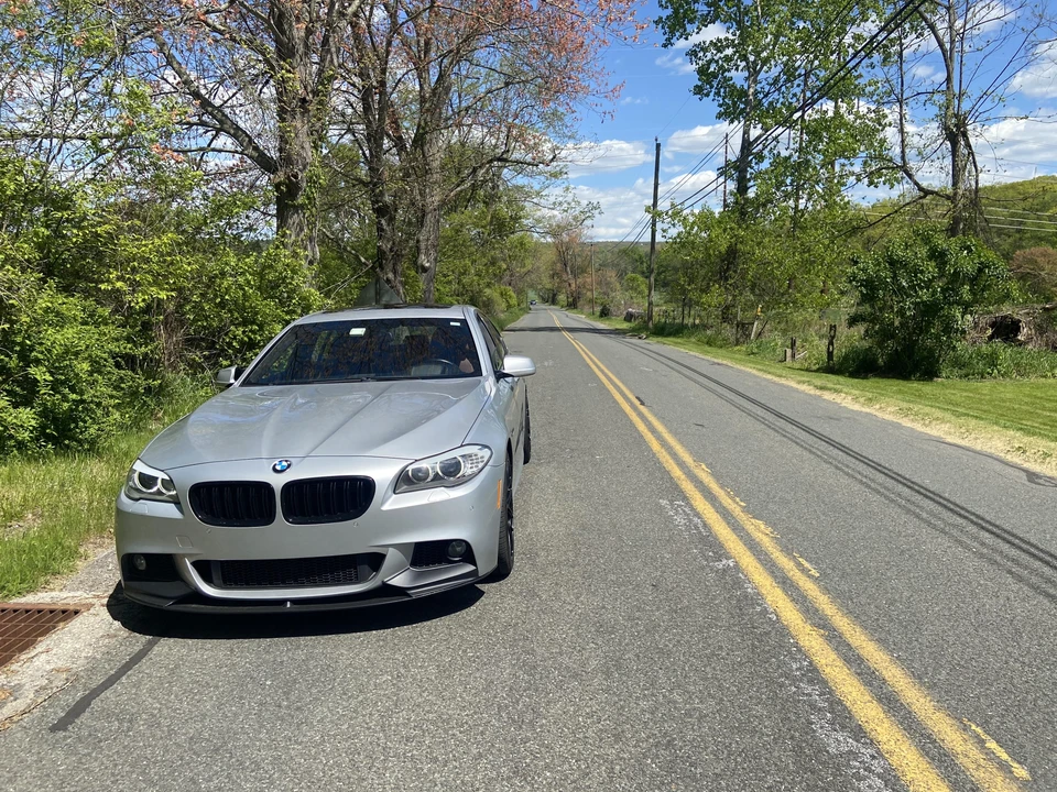 2013 BMW F10 550i & M550d Sedan - Image 6 of 31
