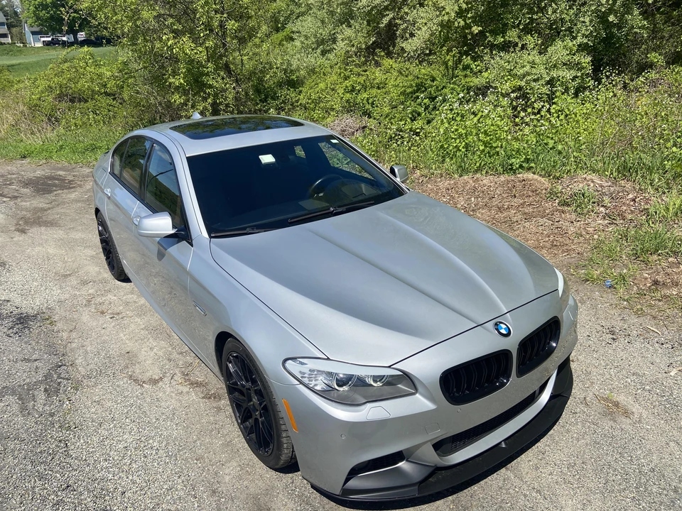 2013 BMW F10 550i & M550d Sedan - Image 22 of 31
