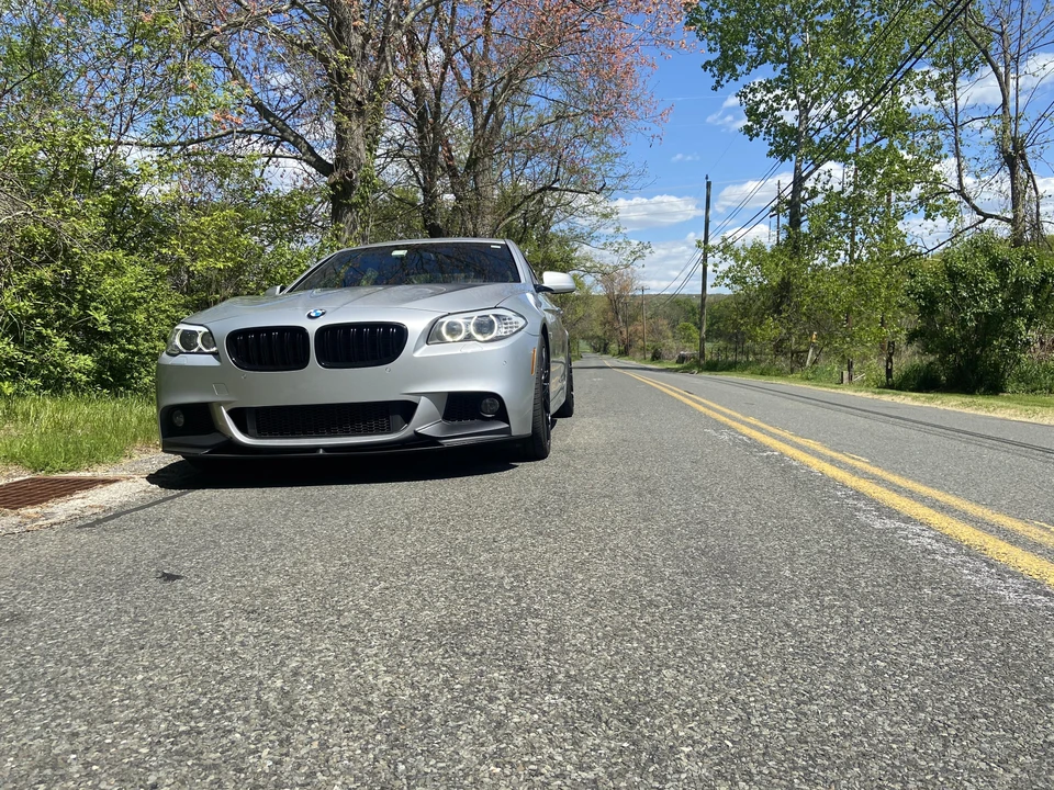 2013 BMW F10 550i & M550d Sedan - Image 7 of 31