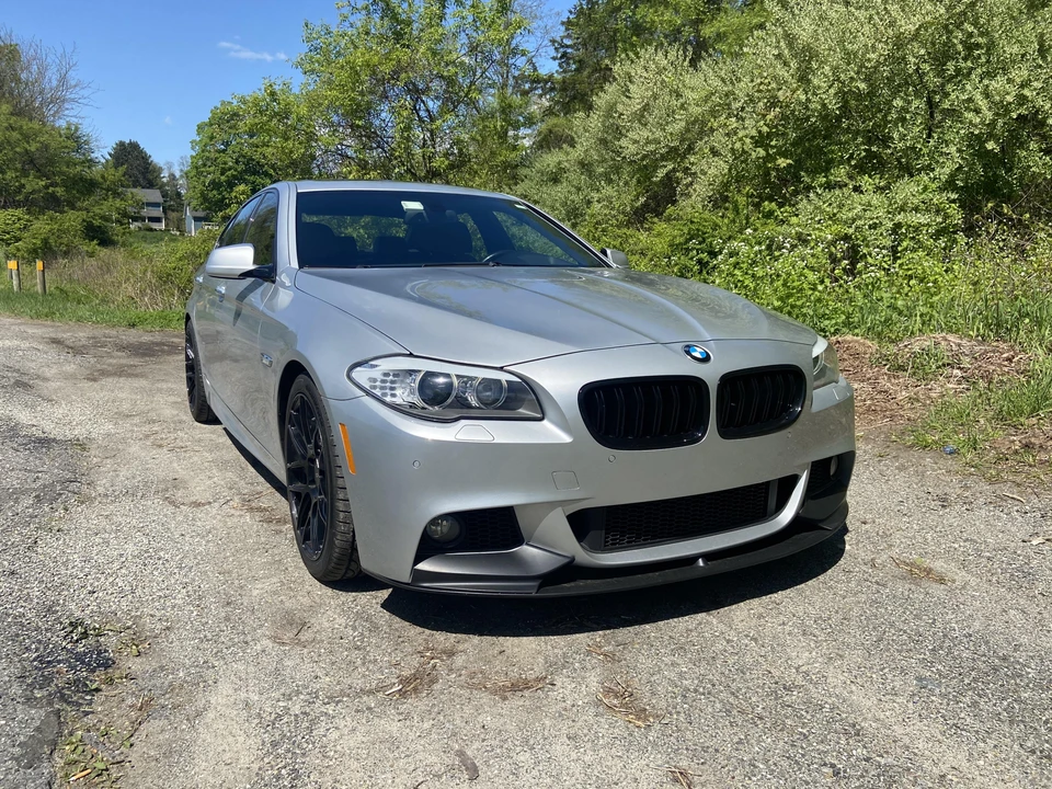 2013 BMW F10 550i & M550d Sedan - Image 23 of 31