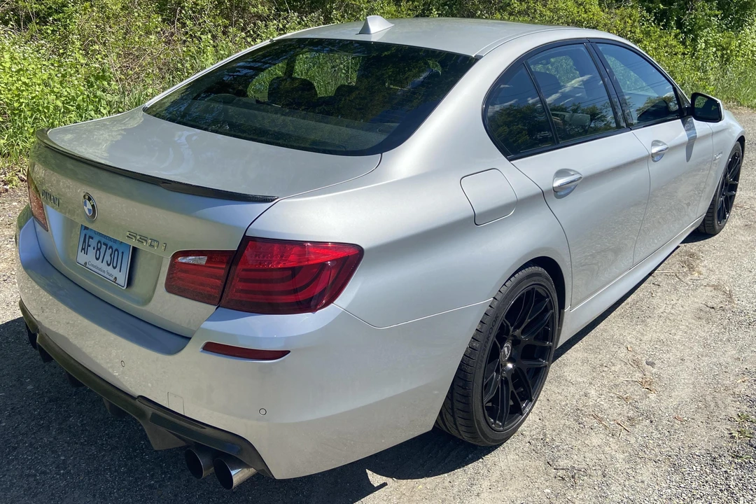 2013 BMW F10 550i & M550d Sedan - Image 5 of 31