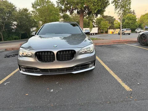 2013 BMW 740Li Sedan 4D