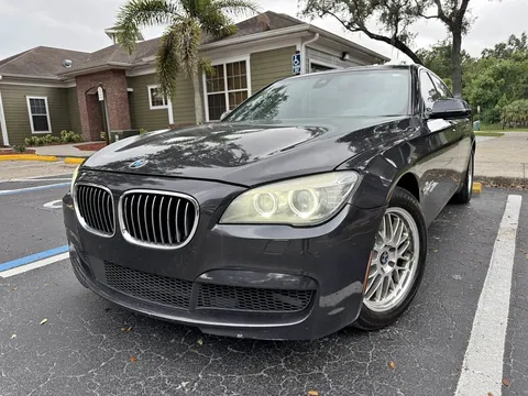 2013 BMW 740Li Sedan 4D