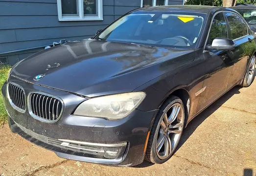 2013 BMW 7 Series 740Li xDrive Sedan 4D