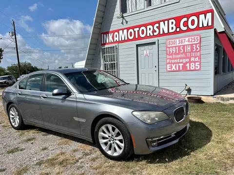 2013 BMW 7 Series 740i Sedan 4D