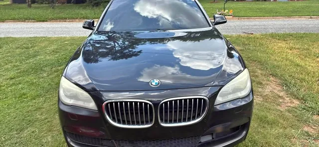 2013 BMW 7 Series 750i xDrive Sedan 4D