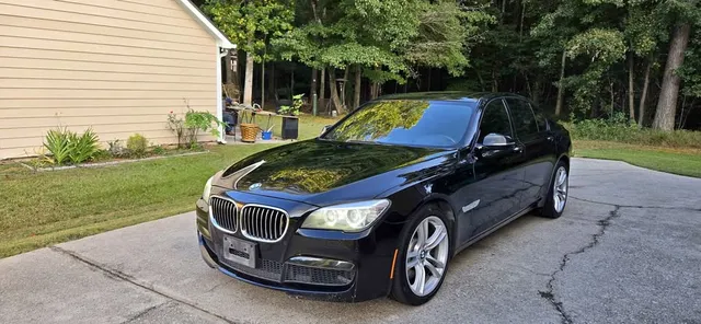 2013 BMW 750i xDrive Sedan 4D