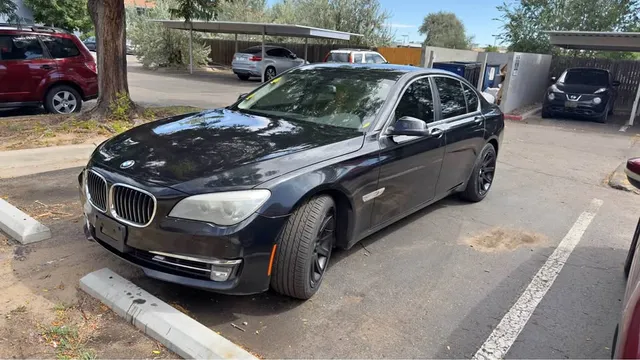 2013 BMW 750i xDrive Sedan 4D