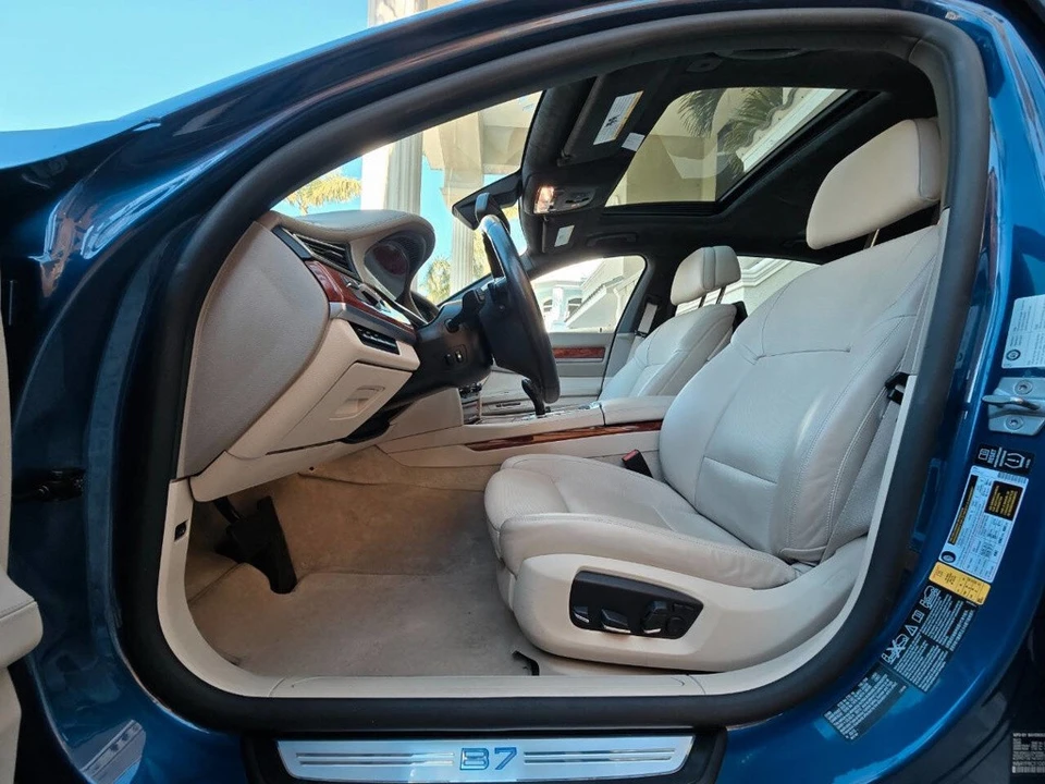2013 BMW Alpina B7 - Image 18 of 21