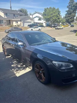 2013 BMW 745Li Sedan