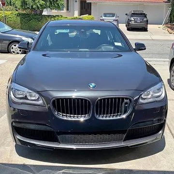 2013 BMW 750Li Sedan