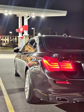 2013 BMW 750Li Sedan