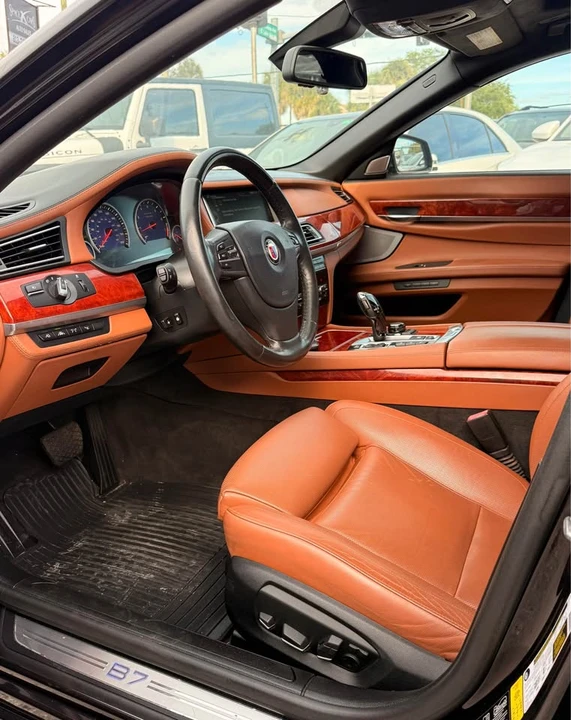 2013 BMW Alpina B7 - Image 8 of 16
