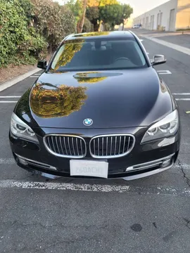 2013 BMW 740i