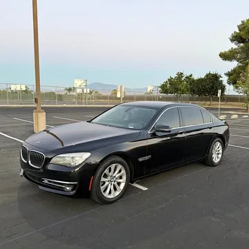 2013 BMW 740Li