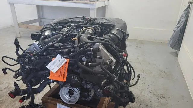 2013 BMW 750i Engine