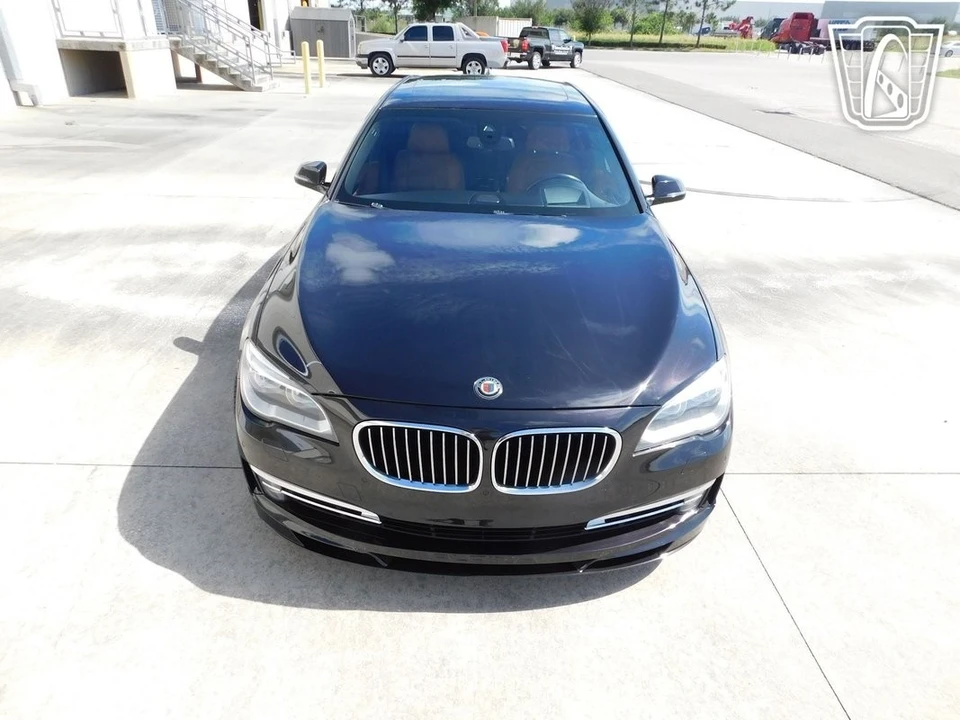 2013 BMW Alpina B7 - Image 9 of 12