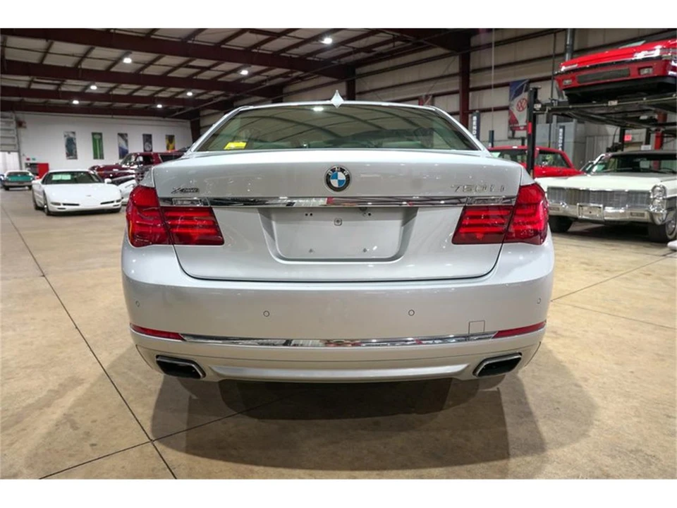 2013 BMW F01/F02 750i & 760Li Sedan - Image 7 of 31