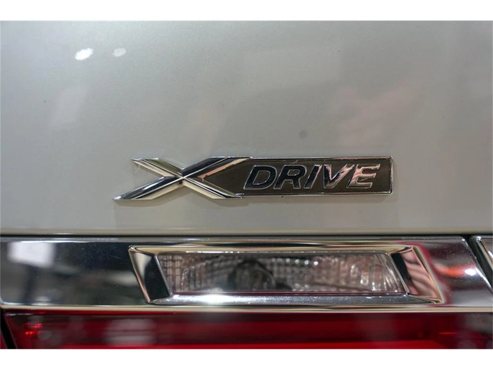 2013 BMW F01/F02 750i & 760Li Sedan - Image 22 of 31