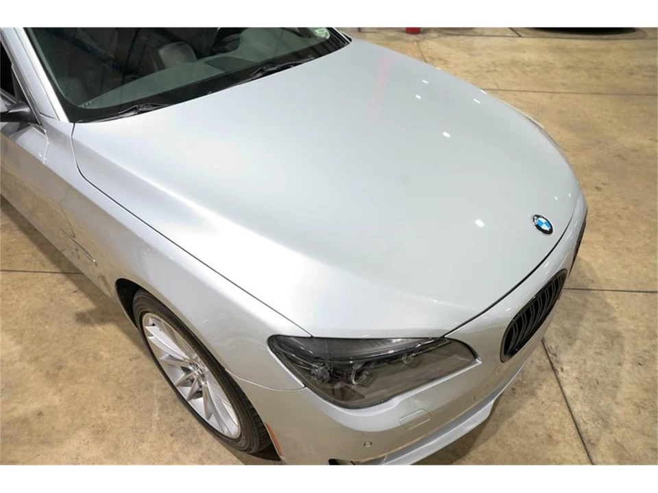 2013 BMW F01/F02 750i & 760Li Sedan - Image 18 of 31